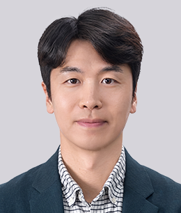 Ji Hwan Jeong portrait